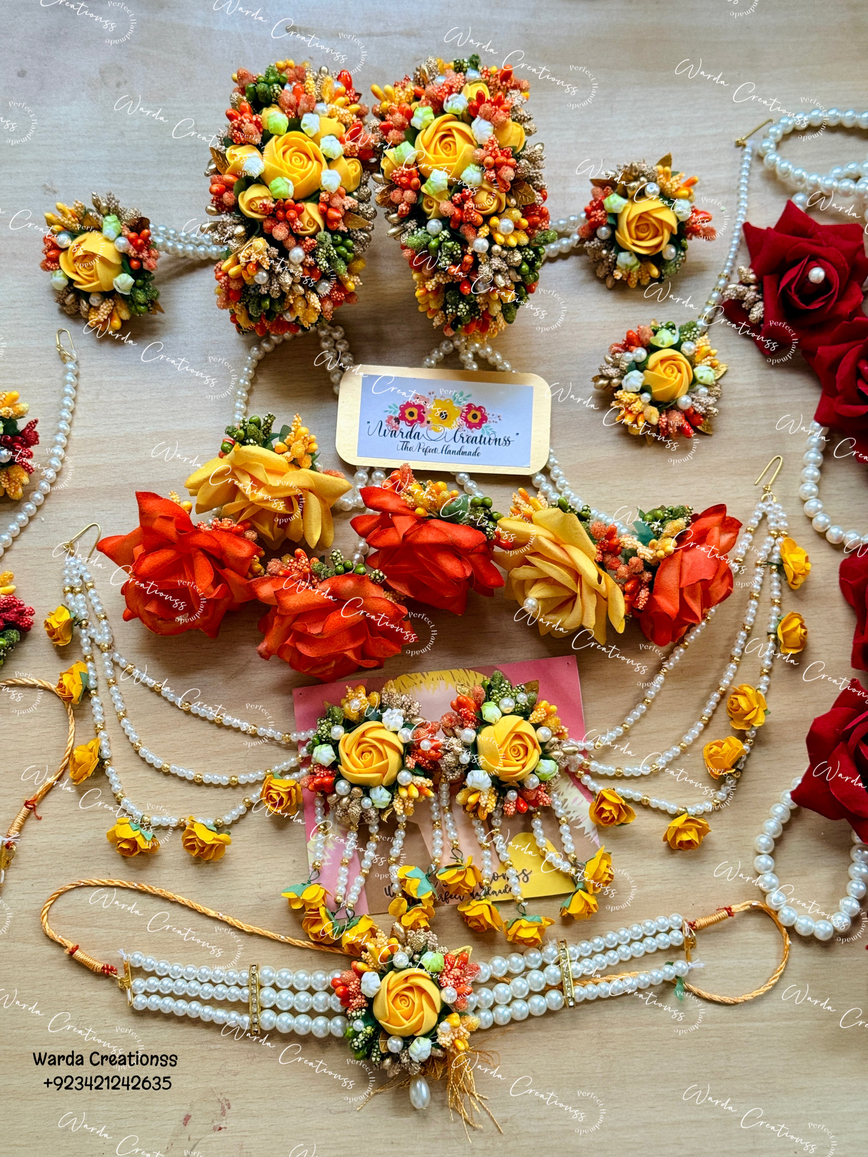 ROYAL MUGHAL Flower Jewelry Set