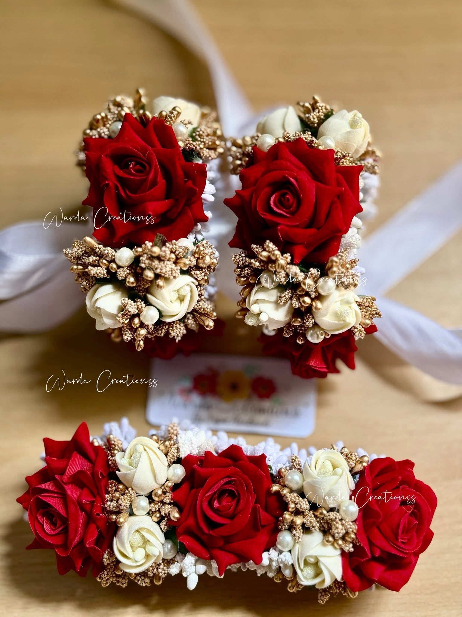 Bridal Ivory Red Rose Gajrey With Hair Bunch