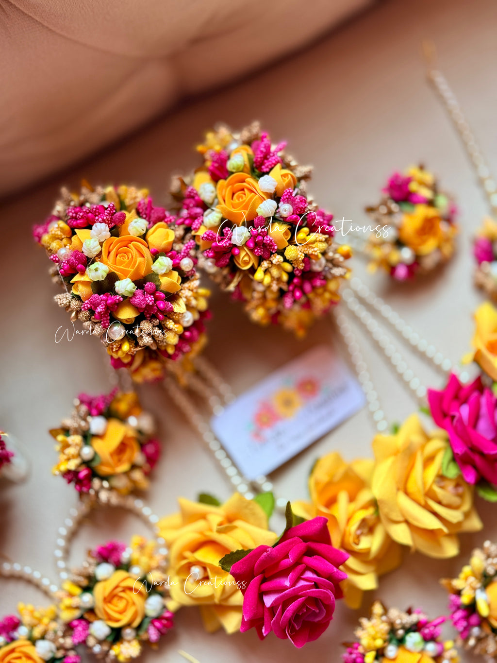 ROYAL MUGHAL Flower Jewelry Set