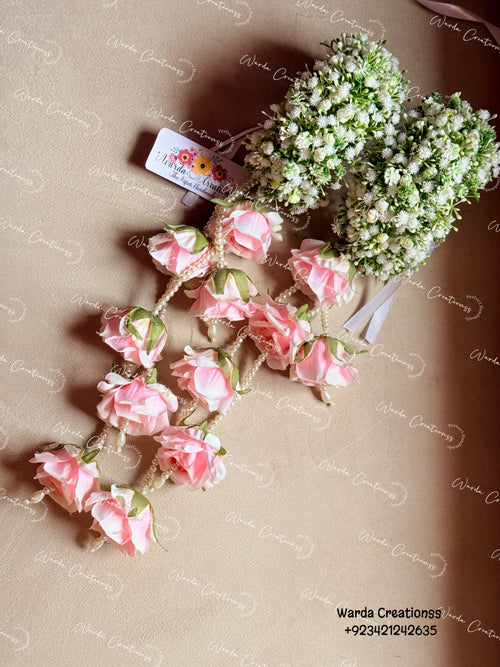 Babybreath Gajrey with Rose Hangings