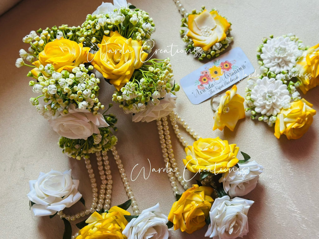 Desy Pop Floral Jewelry Set