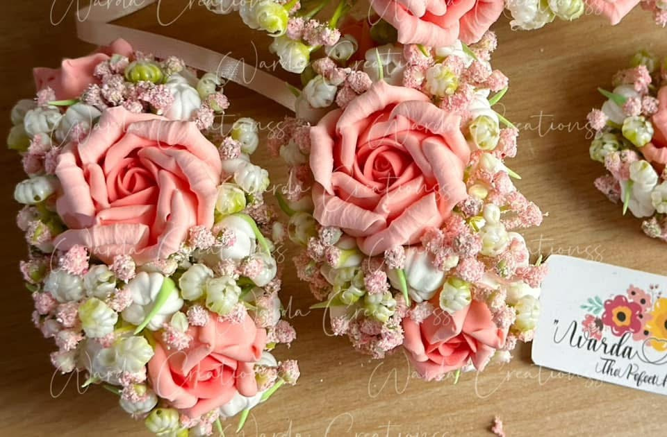 Premium Rose Gajrey with crown